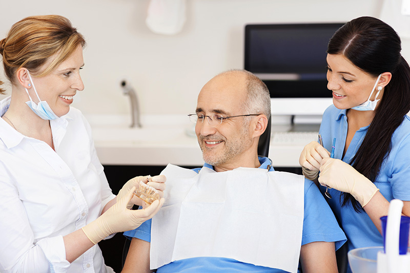 Periodontic Dentist in Bellflower